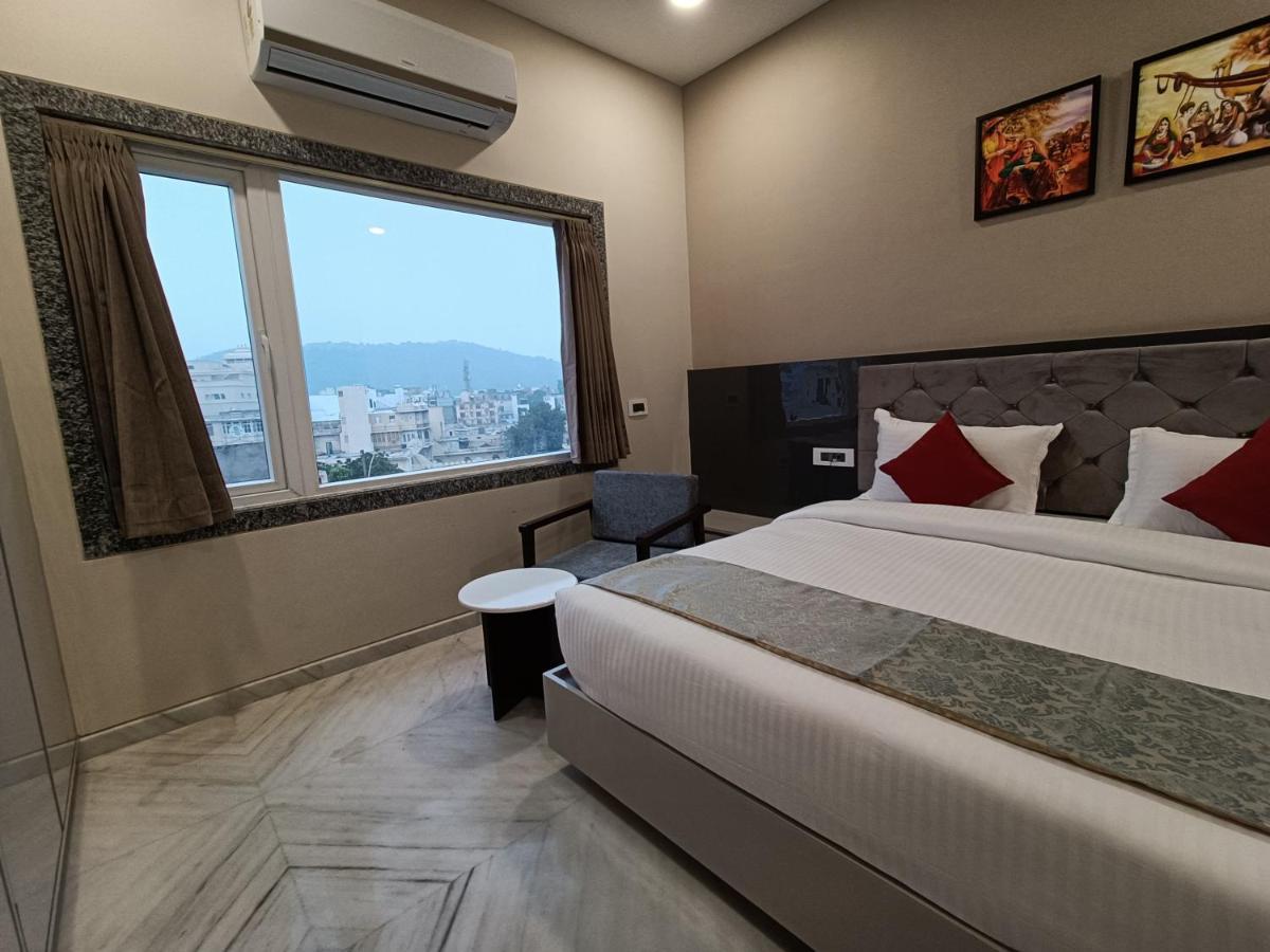 Hotel Shri Anand Dham, Nathdwara - 125 Meters Away From The Temple מראה חיצוני תמונה