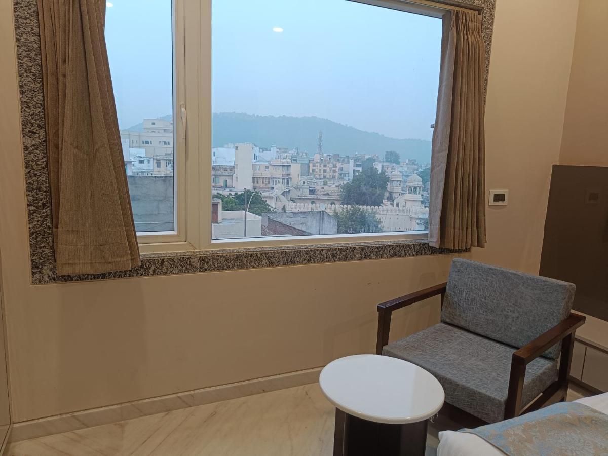Hotel Shri Anand Dham, Nathdwara - 125 Meters Away From The Temple מראה חיצוני תמונה