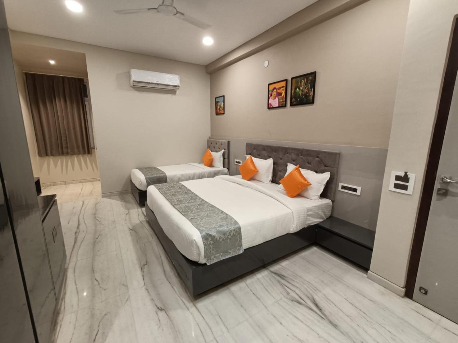 Hotel Shri Anand Dham, Nathdwara - 125 Meters Away From The Temple חדר תמונה